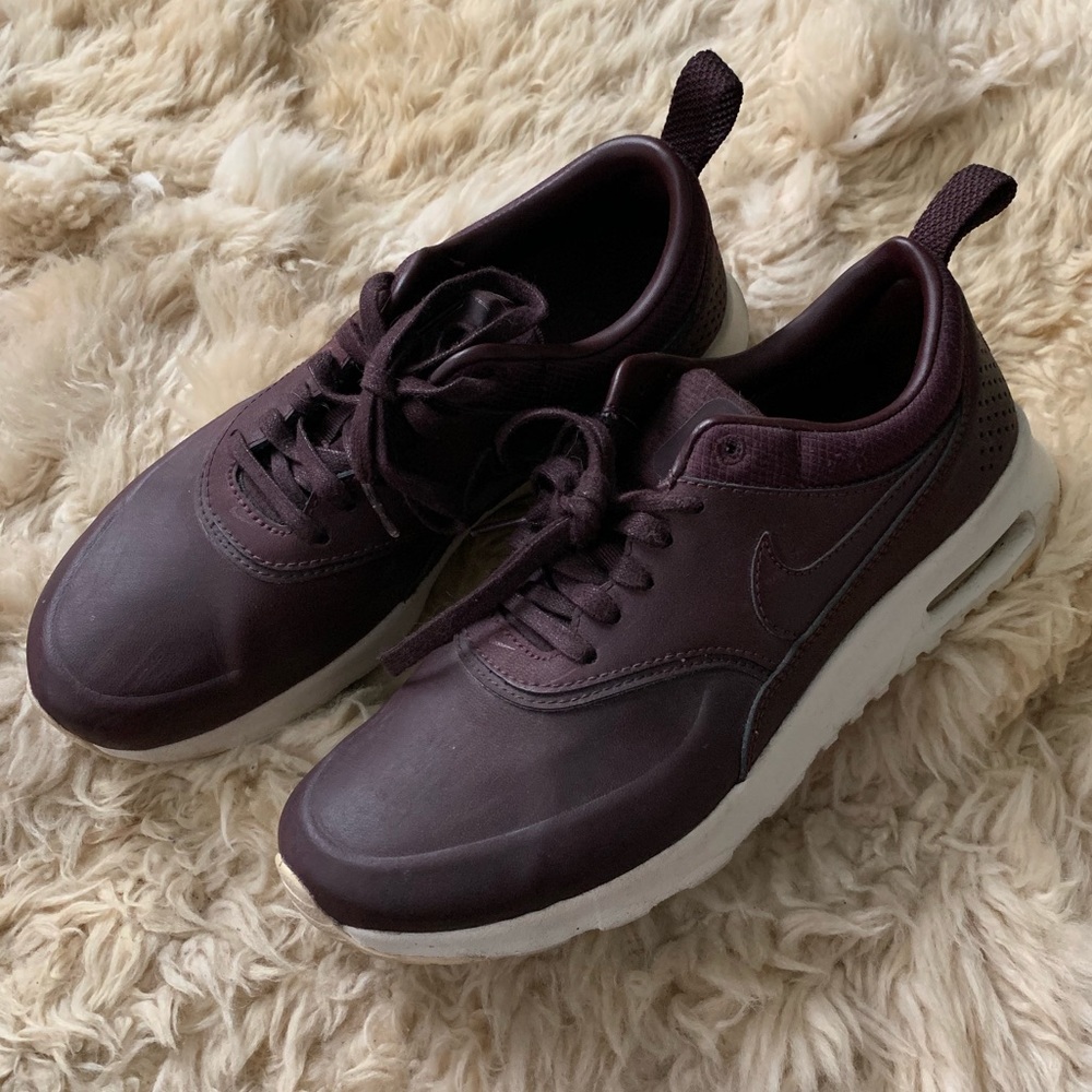 Nike Women's Sneakers in Burgundy and White - Picture 2 of 3